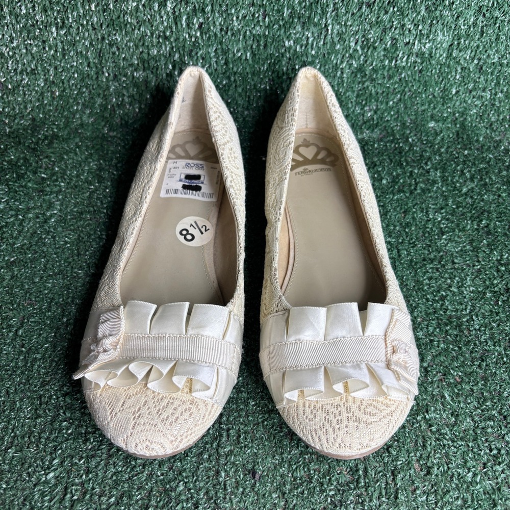 NEW Fergalicious Lace Ruffle Bow Romantic Ballet Flats Cream Ivory Womens Sz 8.5